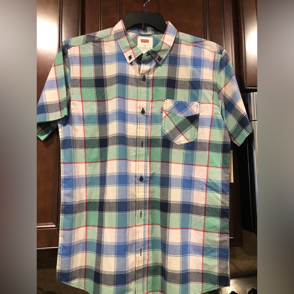 Levi's Other - NWT- Levi’s Men’s Plaid Short Sleeve Shirt- Medium